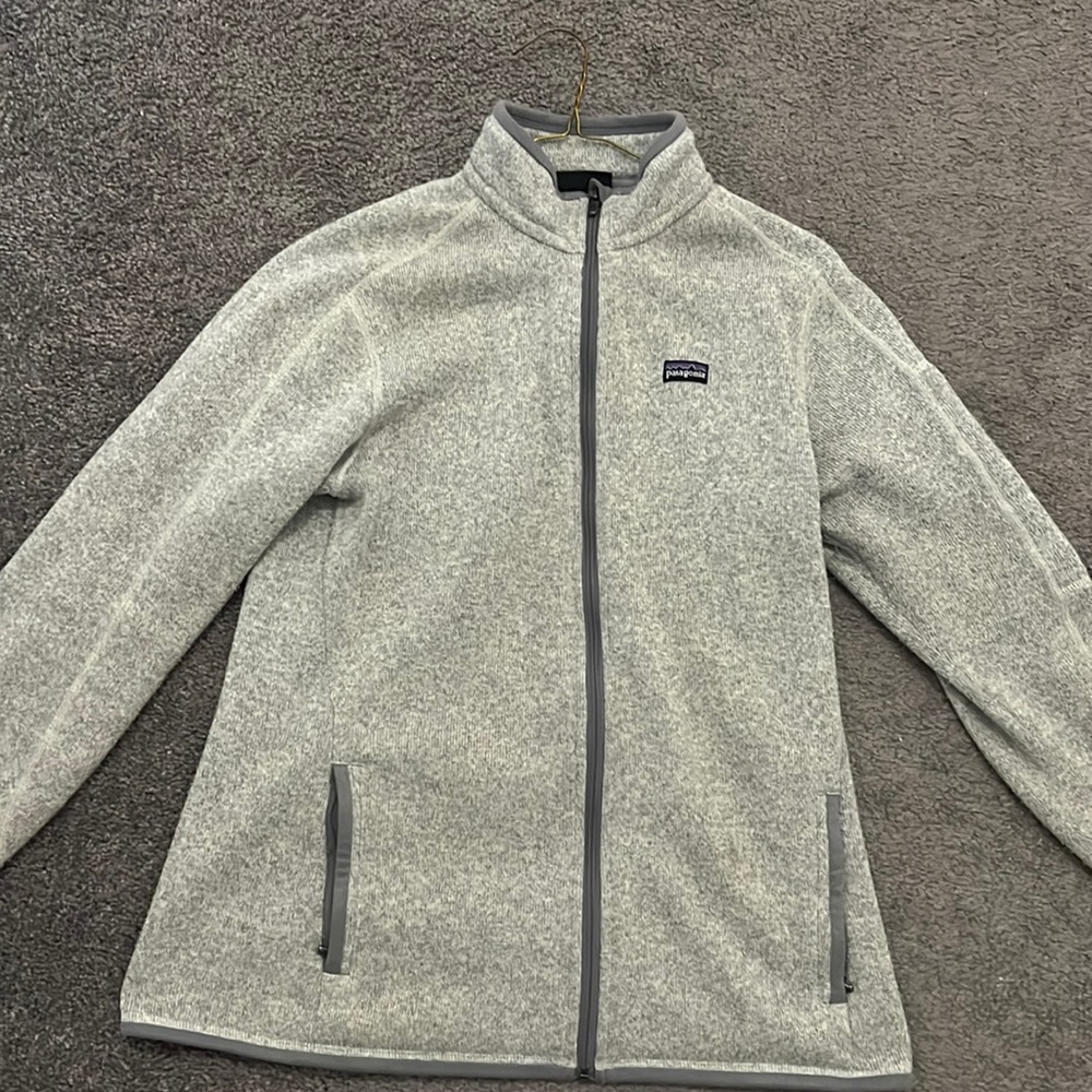 Womens gray Patagonia zip up jacket size large